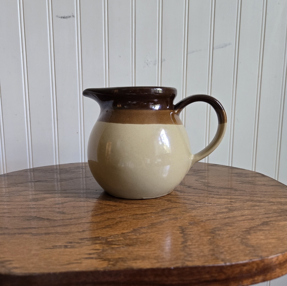 Two-Tone Ceramic Pitcher - Picture 1 of 4
